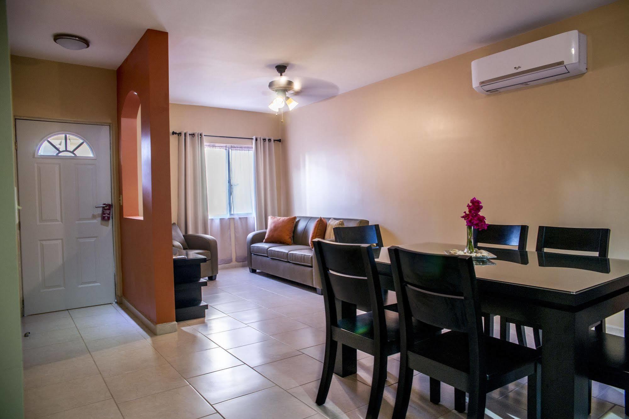 לורטו Bugambilias Suites מראה חיצוני תמונה