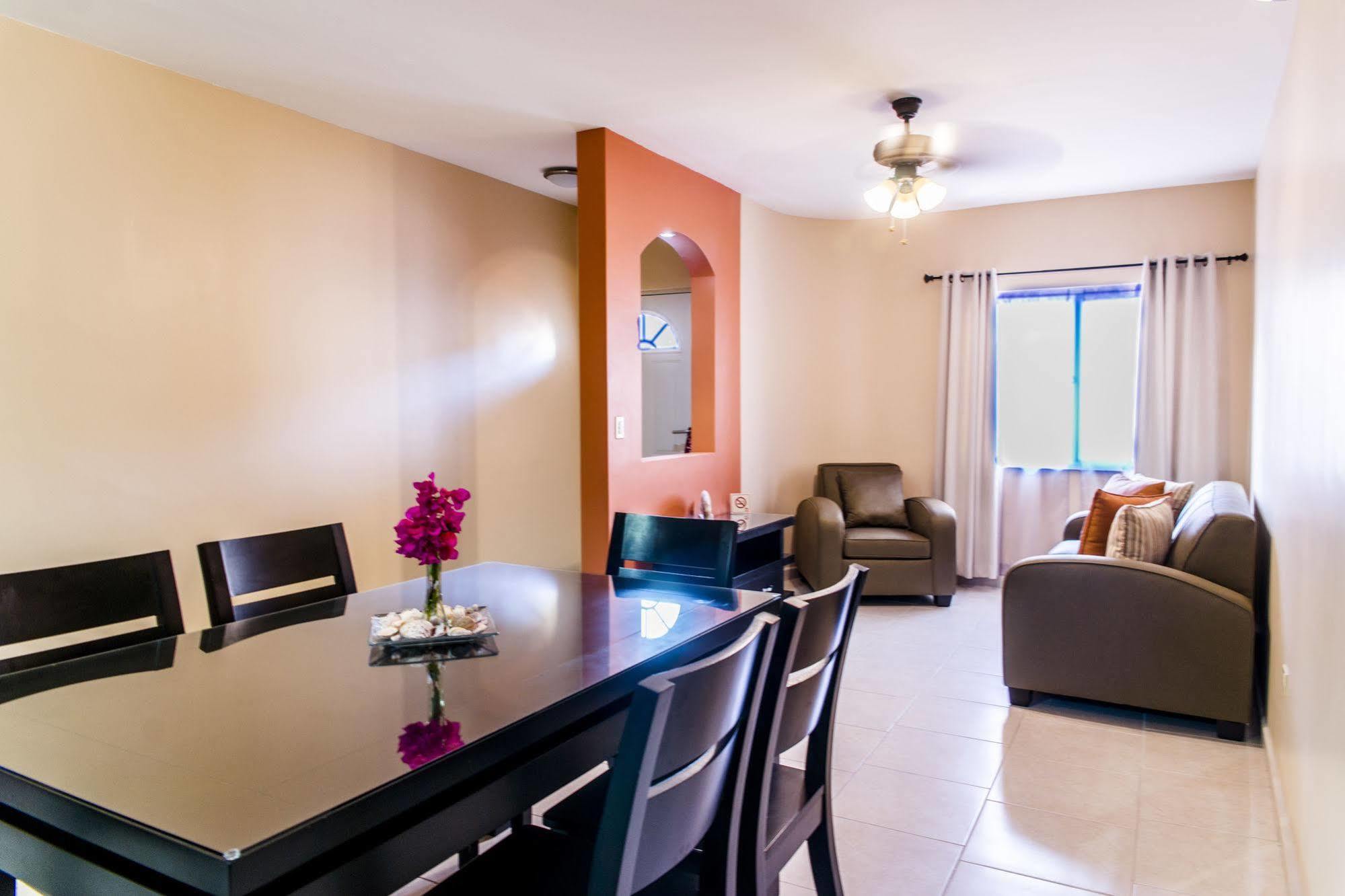 לורטו Bugambilias Suites מראה חיצוני תמונה