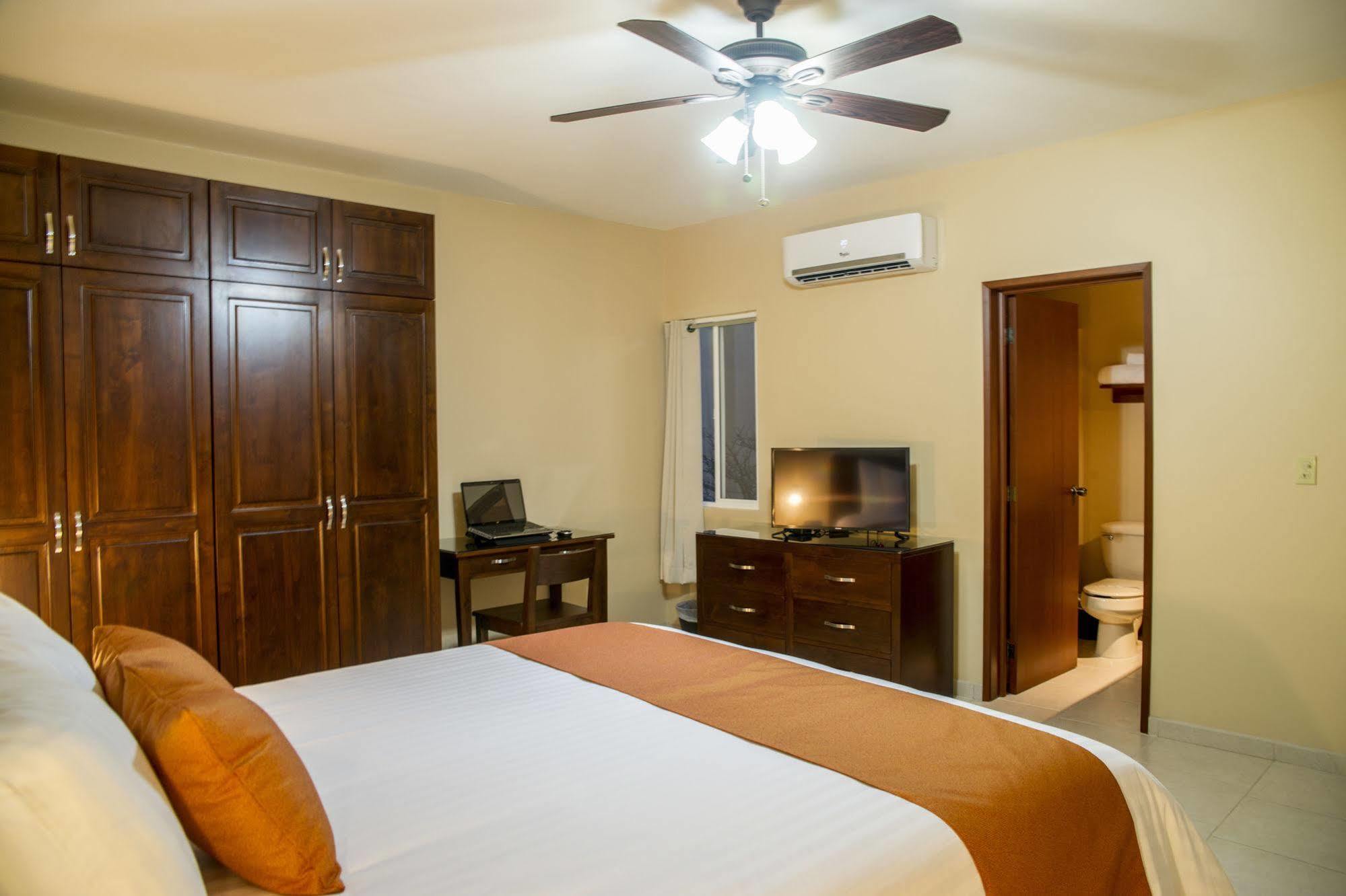 לורטו Bugambilias Suites מראה חיצוני תמונה
