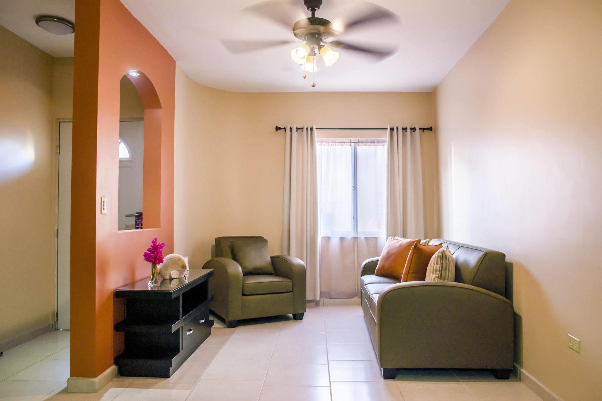 לורטו Bugambilias Suites מראה חיצוני תמונה